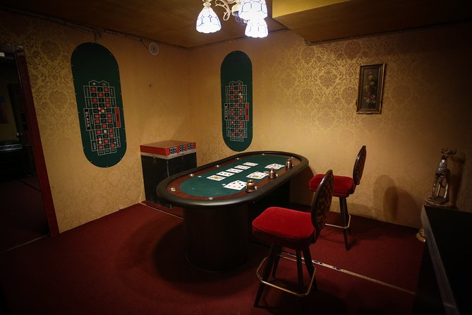 Xcape Room Bcn: El Casino Royal - Team strategy that improves your odds (without ruining the fun)